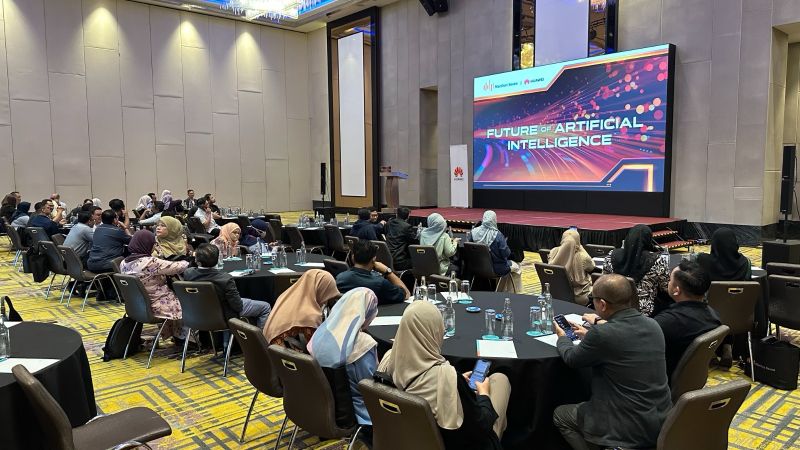 Session audience during the Future of Artificial Intelligence presentation